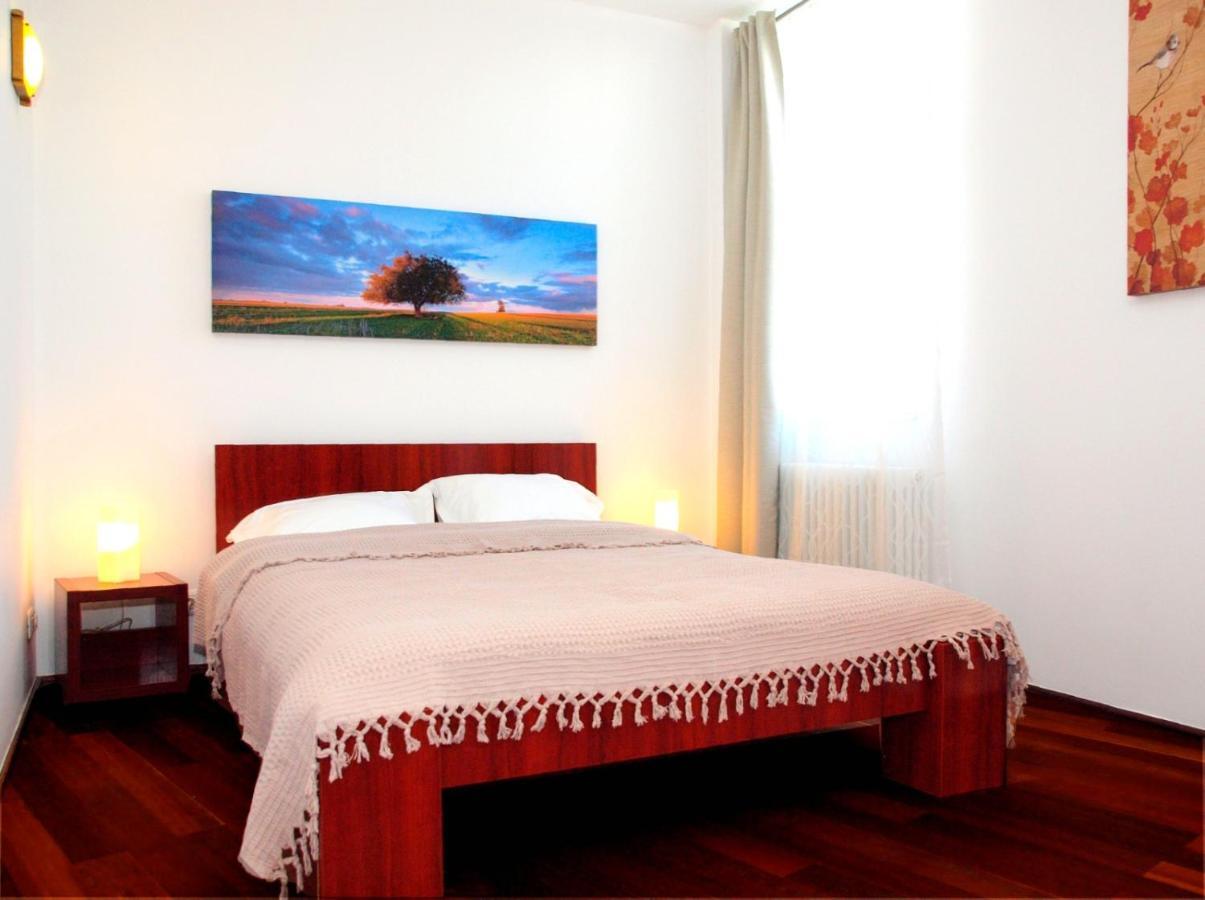 Sweet Dreams Suites Cismigiu Gardens Bucarest Exterior foto